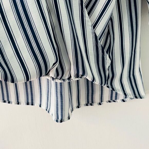Stitch Fix West Kei tab 3/4 Sleeve High Low Blue & White Striped Blouse Size L - Picture 5 of 8